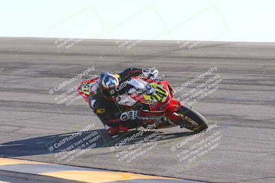 media/Nov-17-2024-CVMA (Sun) [[1fec520723]]/Race 11-Amateur Supersport Open/